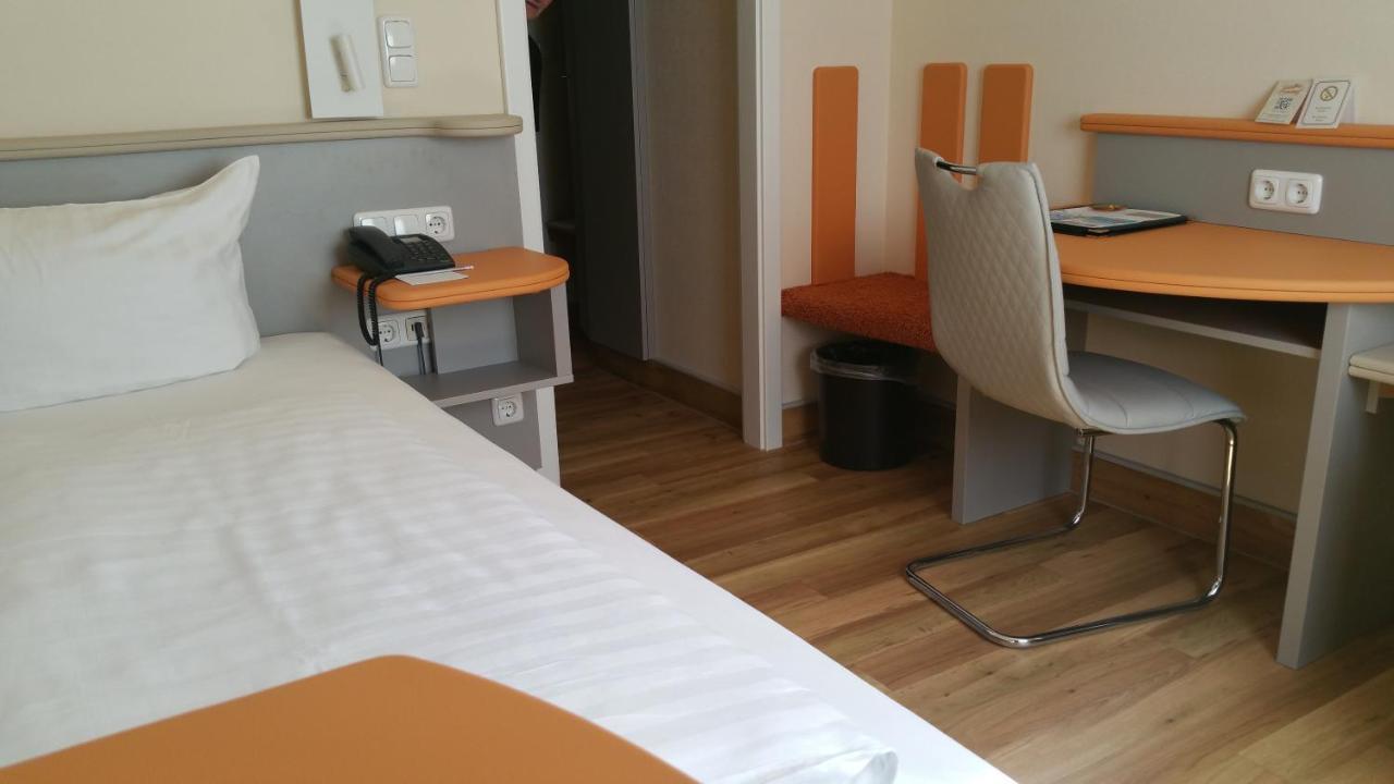 Hotel Cristal Nürnberg Kültér fotó