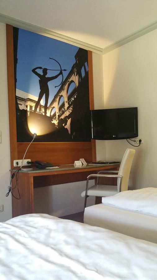 Hotel Cristal Nürnberg Kültér fotó